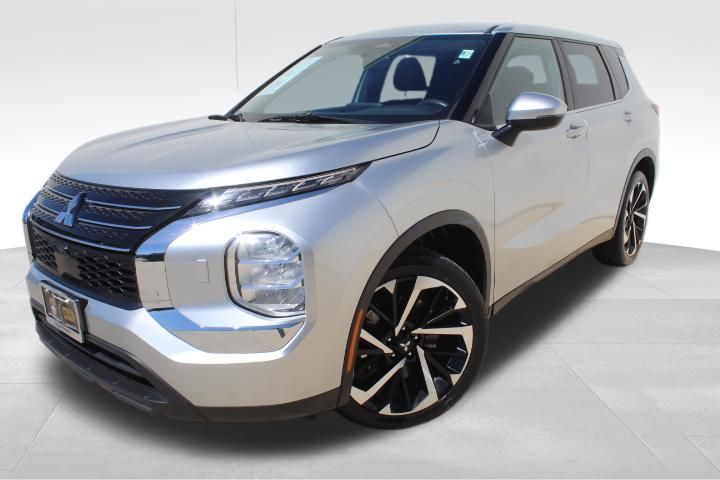2022 MITSUBISHI Outlander