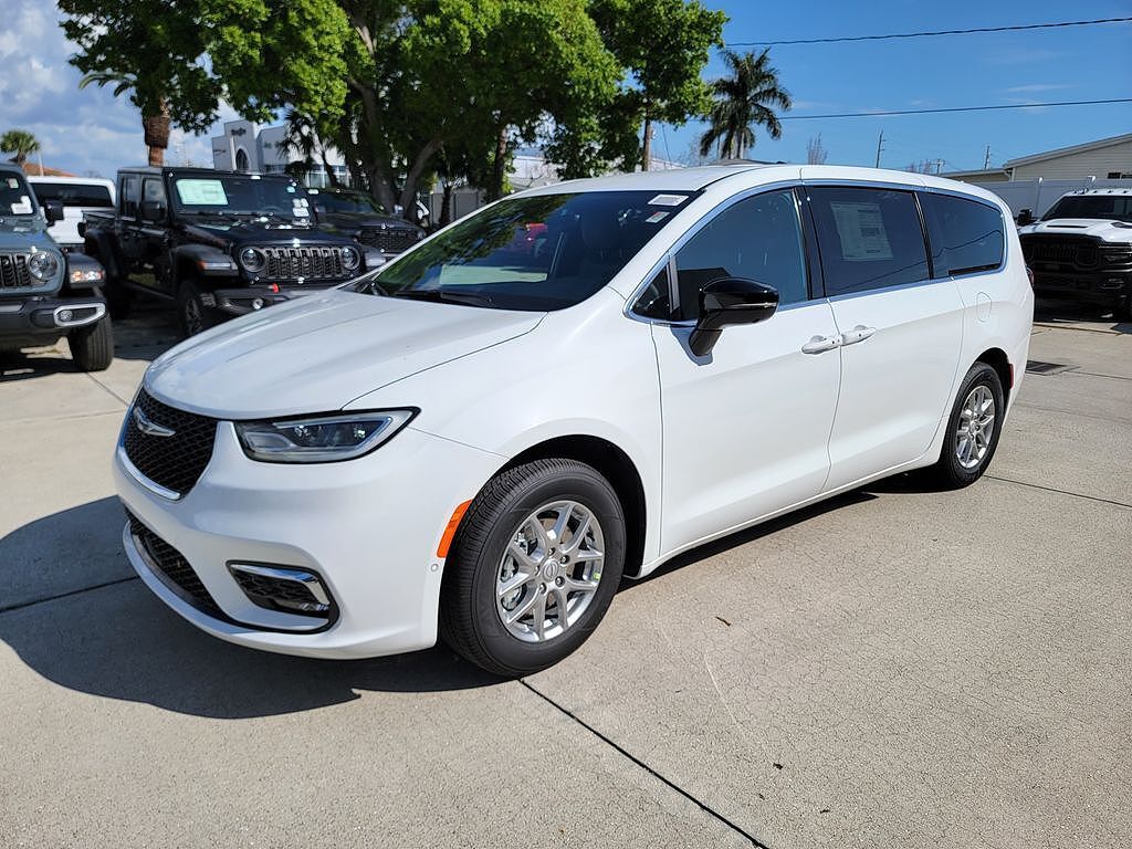 2026 CHRYSLER Pacifica