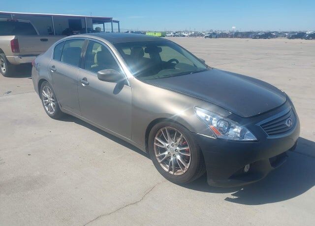 2012 INFINITI G37