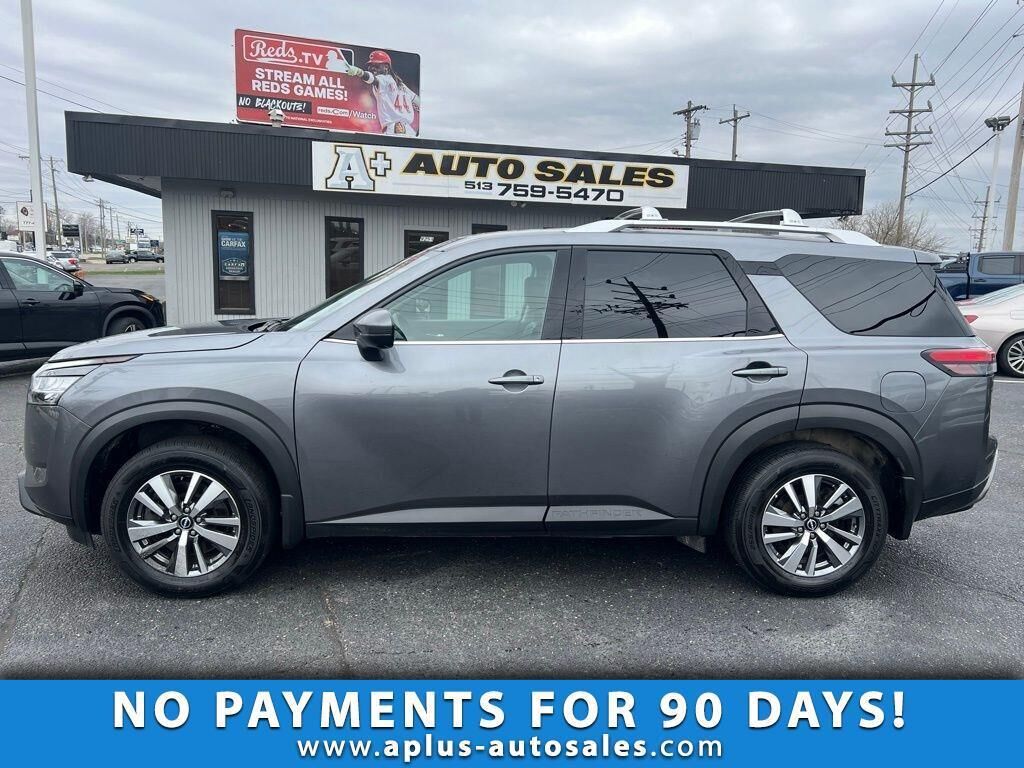 2023 NISSAN Pathfinder