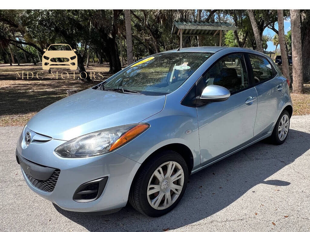 2013 MAZDA Mazda2