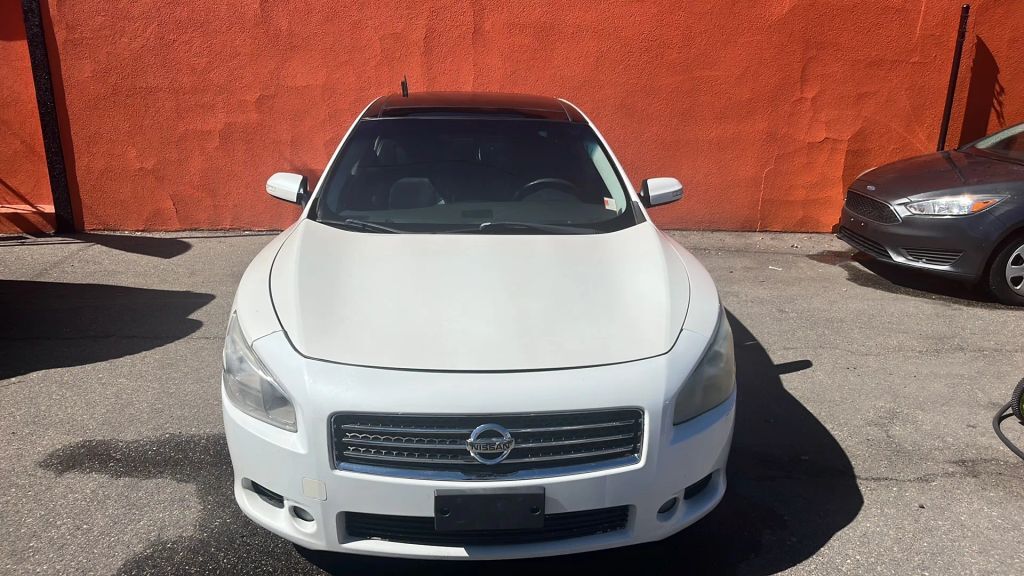 2011 NISSAN Maxima