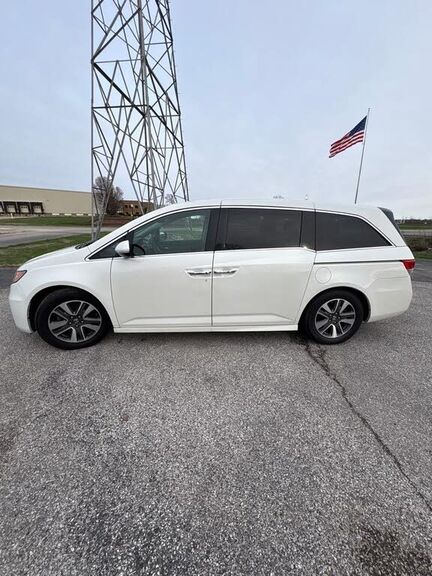 2017 HONDA Odyssey