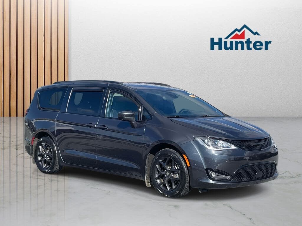 2020 CHRYSLER Pacifica