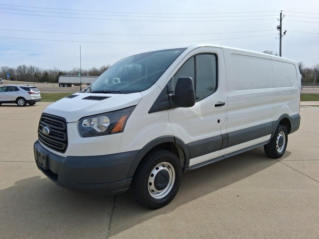 2017 FORD Transit