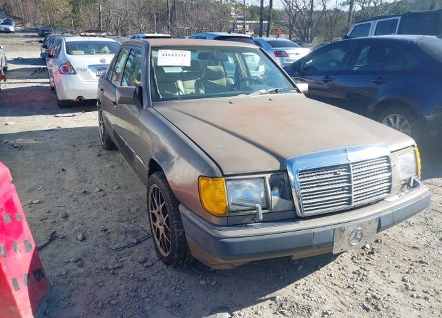 1990 MERCEDES-BENZ 300