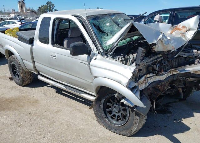 2003 TOYOTA Tacoma