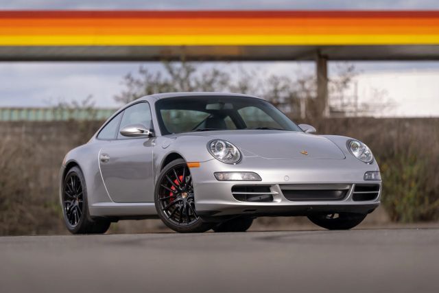 2005 PORSCHE 911