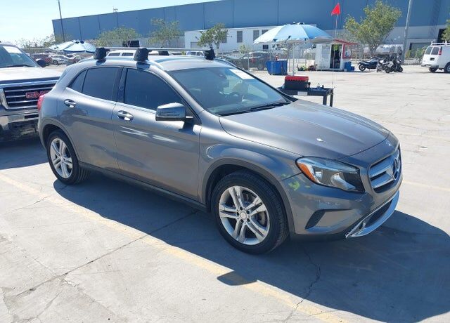 2016 MERCEDES-BENZ GLA-Class