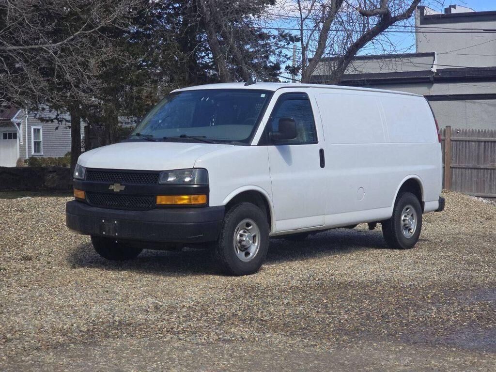2019 CHEVROLET Express