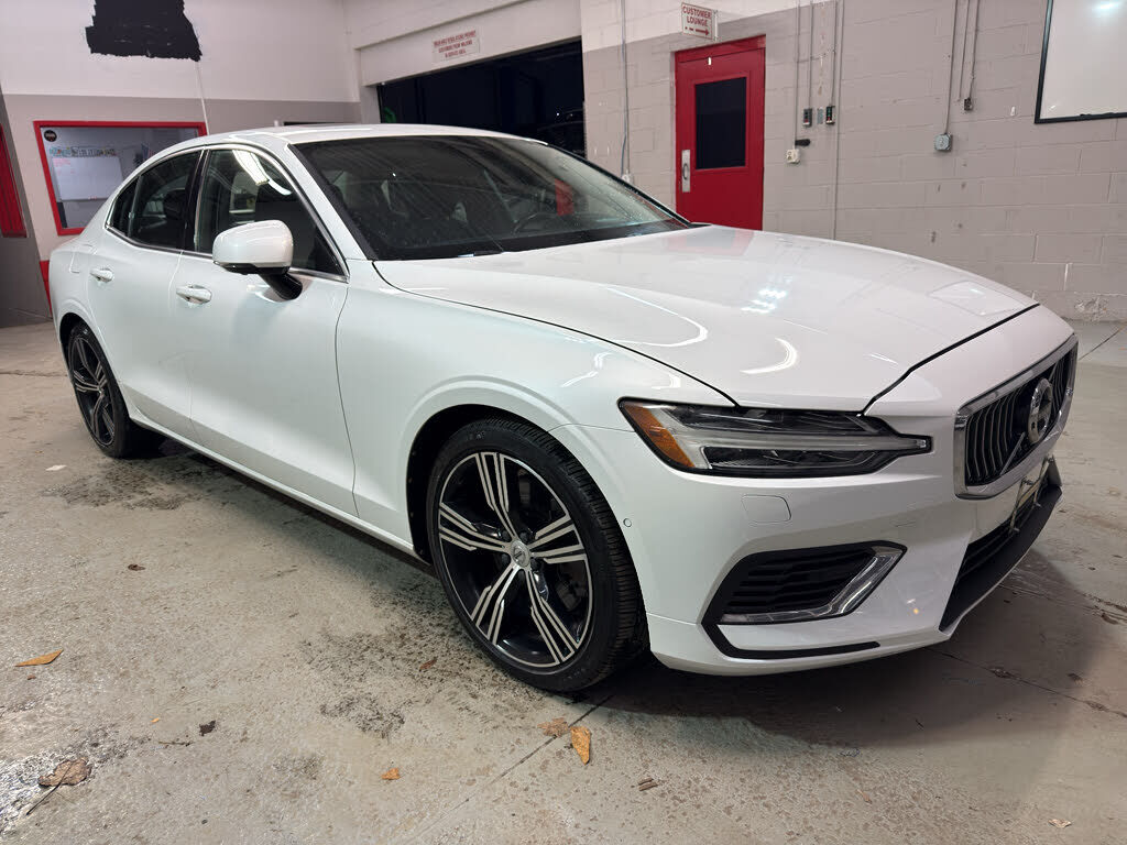 2019 VOLVO S60