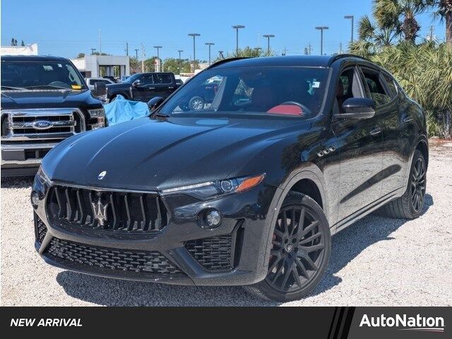 2022 MASERATI Levante