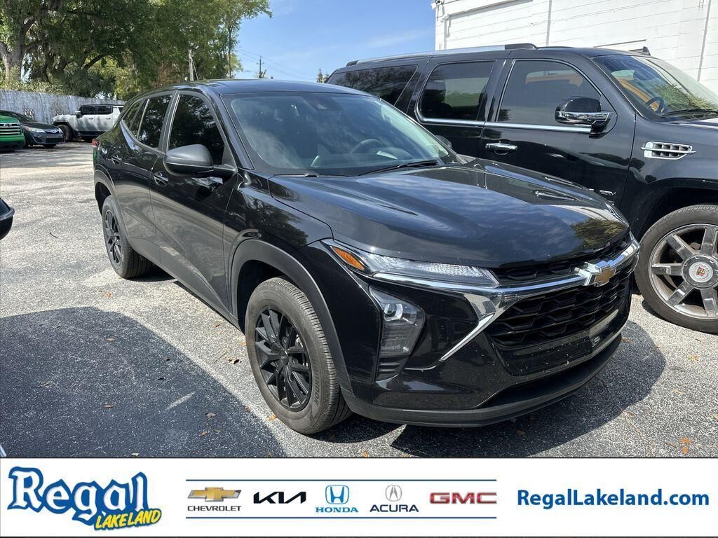 2024 CHEVROLET Trax