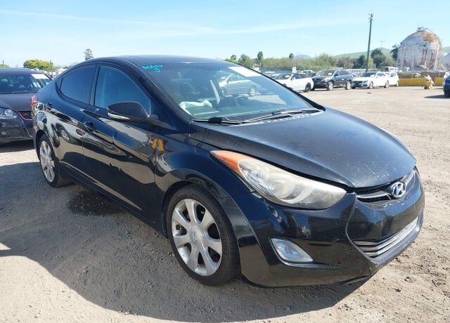 2012 HYUNDAI Elantra