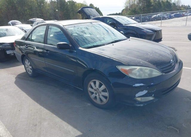 2004 TOYOTA Camry
