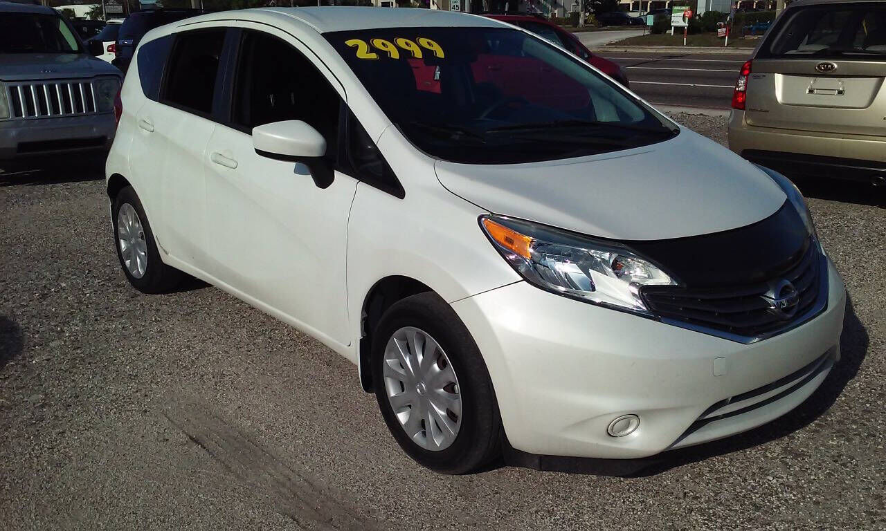2015 NISSAN Versa