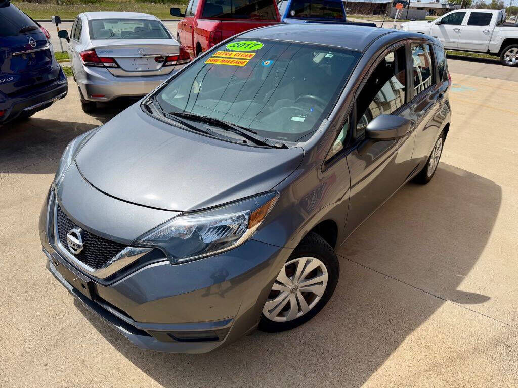 2017 NISSAN Versa