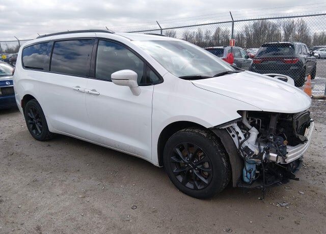 2021 CHRYSLER Pacifica