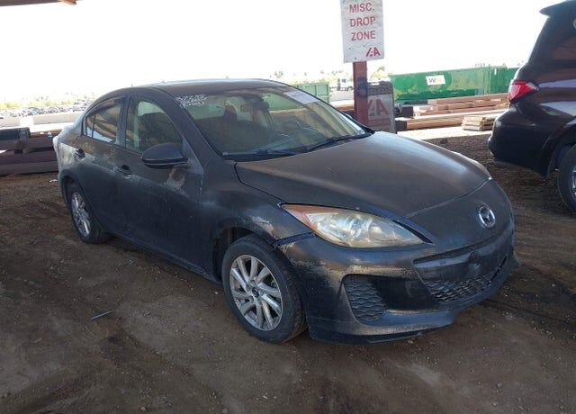 2013 MAZDA Mazda3