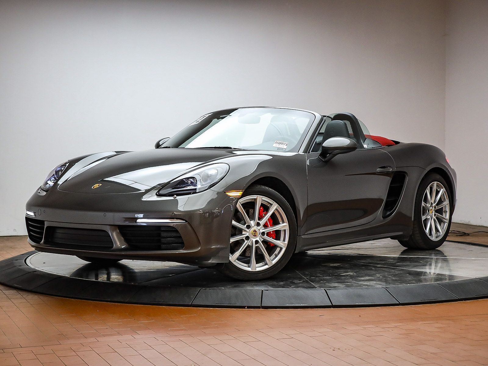 2024 PORSCHE 718