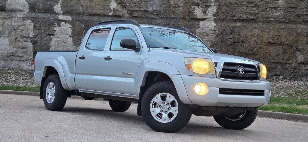 2005 TOYOTA Tacoma
