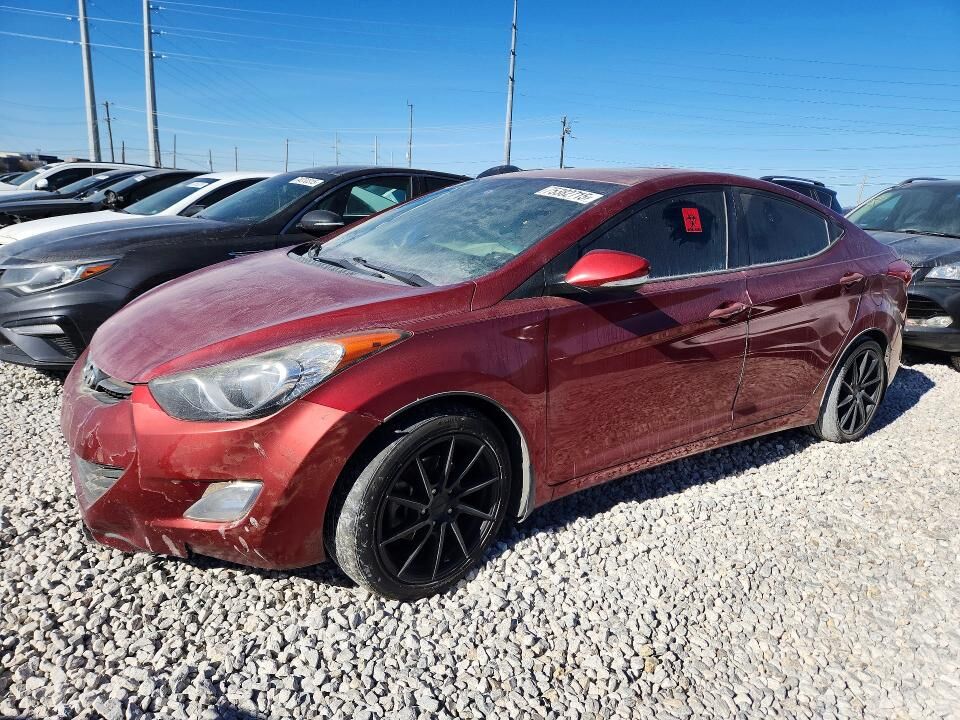 2013 HYUNDAI Elantra