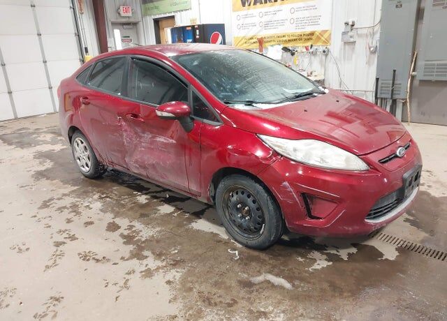 2013 FORD Fiesta