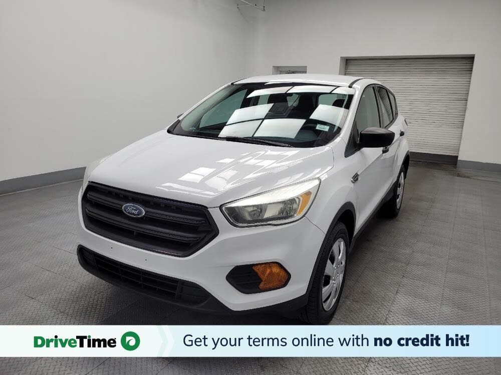 2017 FORD Escape