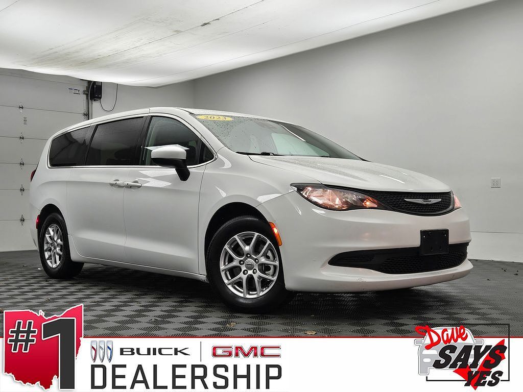 2023 CHRYSLER Voyager