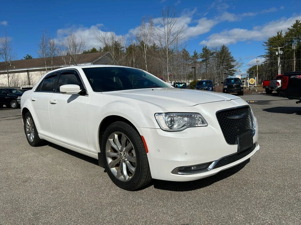 2015 CHRYSLER 300