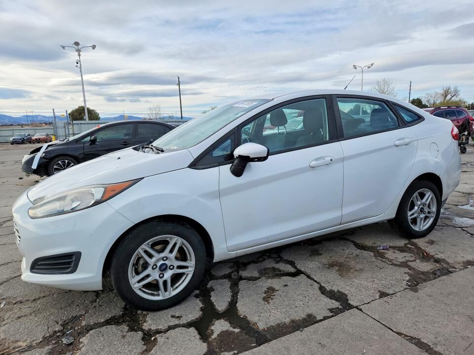 2017 FORD Fiesta