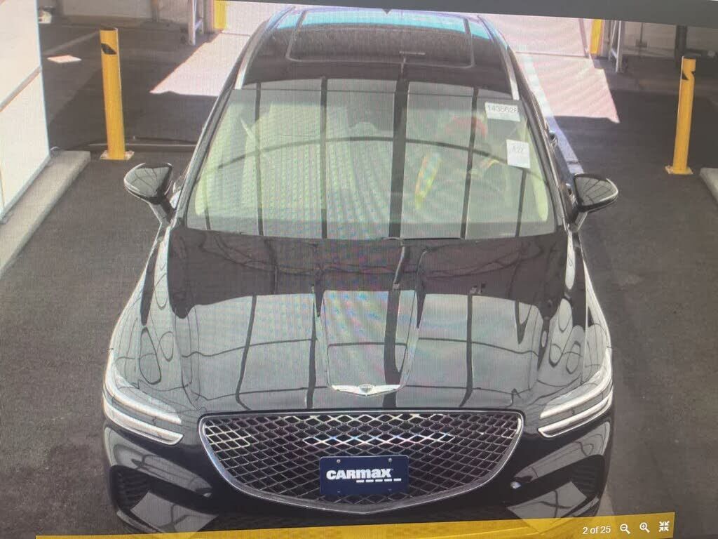 2025 GENESIS GV70