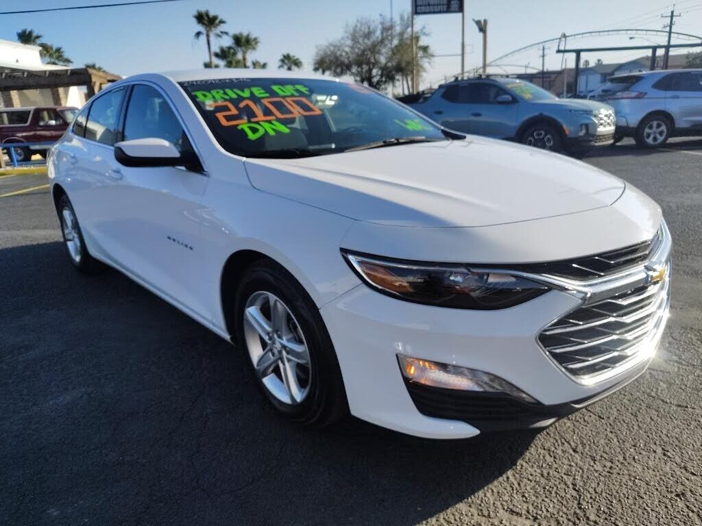 2024 CHEVROLET Malibu