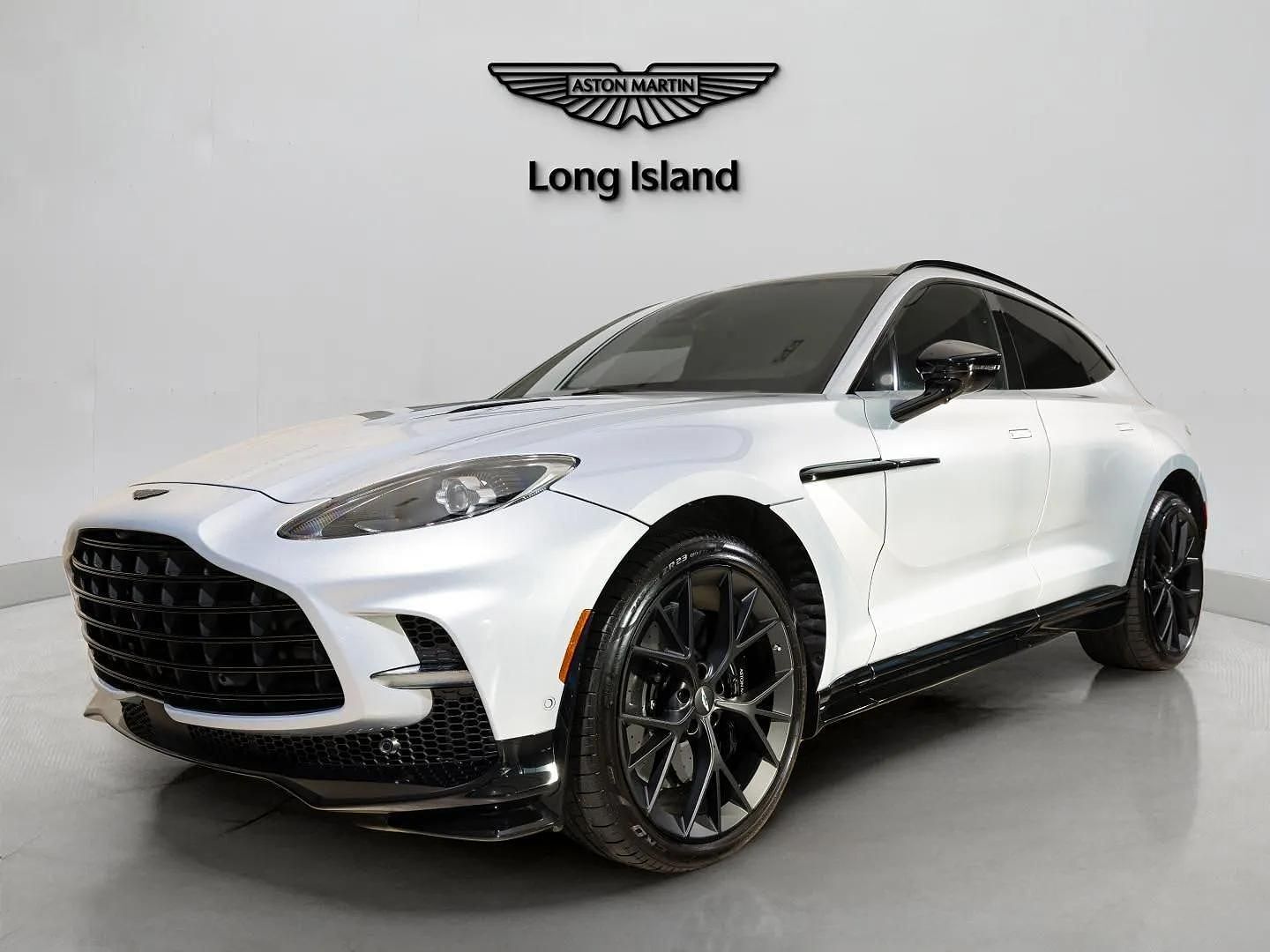 2026 ASTON MARTIN DBX