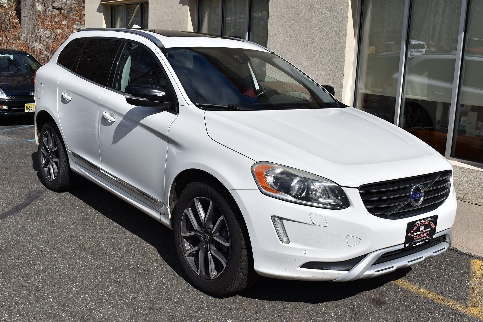 2017 VOLVO XC60
