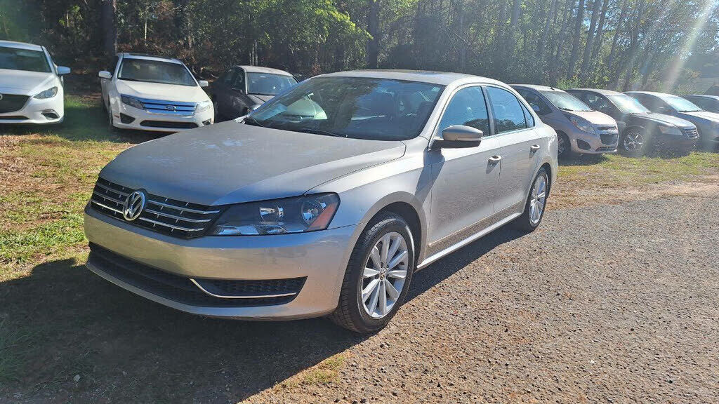 2013 VOLKSWAGEN Passat