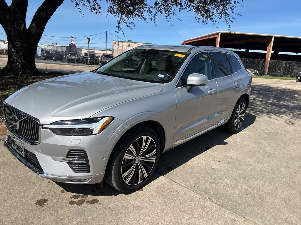 2023 VOLVO XC60