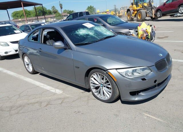 2011 BMW 3 Series