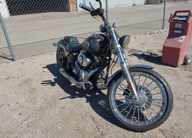 2015 HARLEY DAVIDSON Breakout