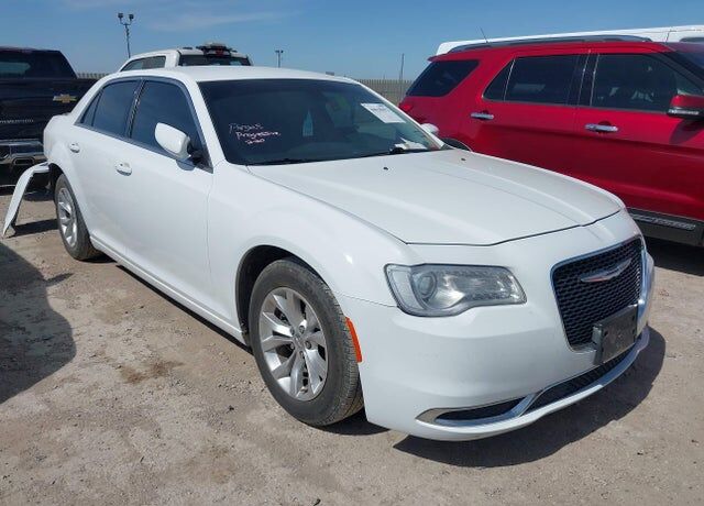 2015 CHRYSLER 300