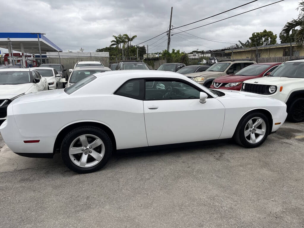 2014 DODGE Challenger