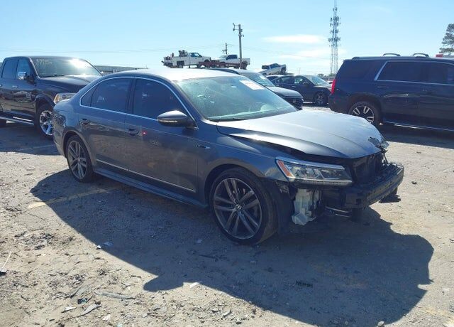 2017 VOLKSWAGEN Passat