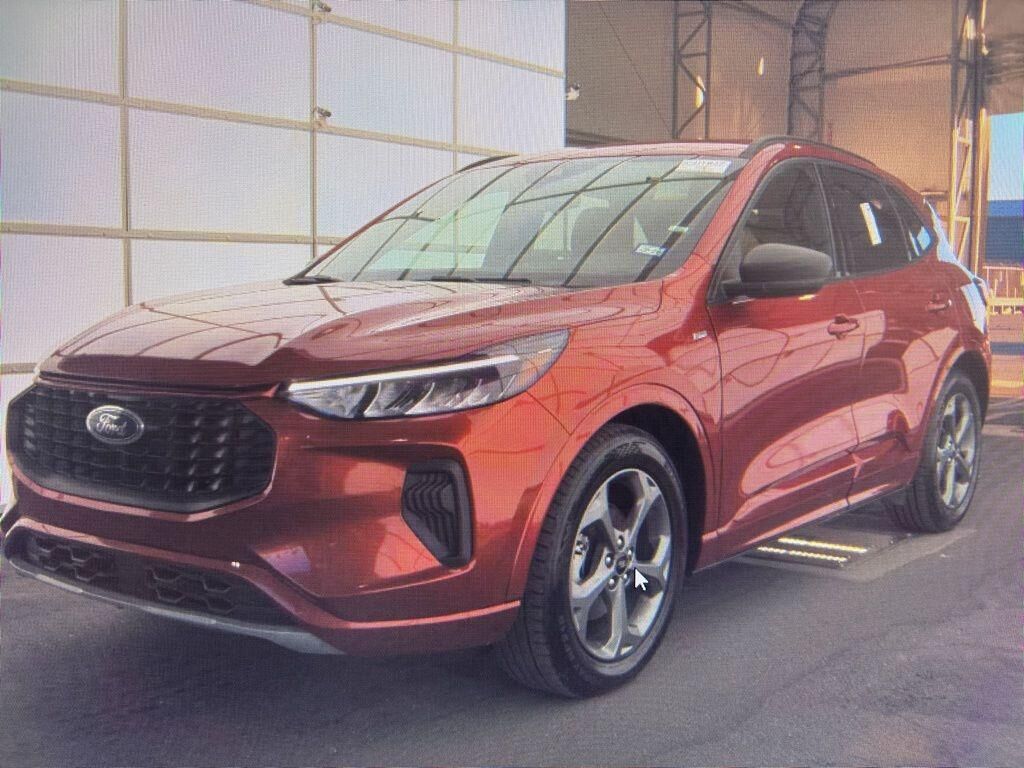 2024 FORD Escape