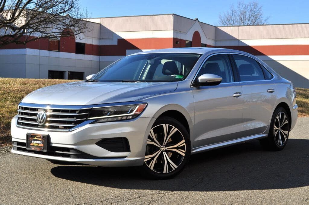 2021 VOLKSWAGEN Passat
