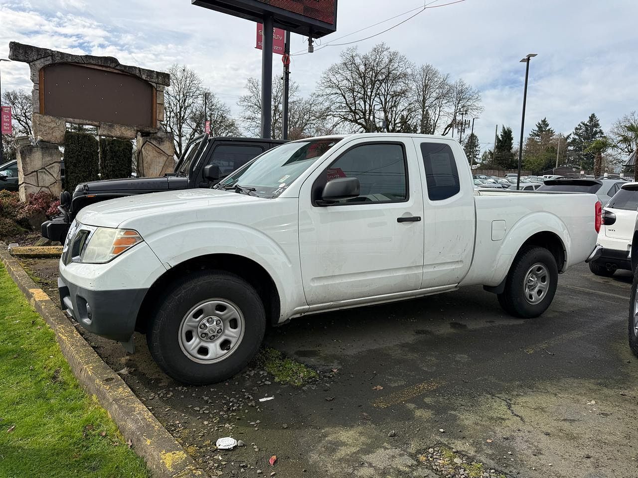 2015 NISSAN Frontier