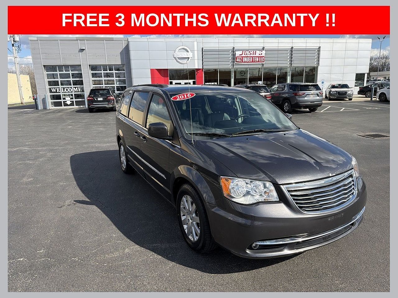 2016 CHRYSLER Town and Country