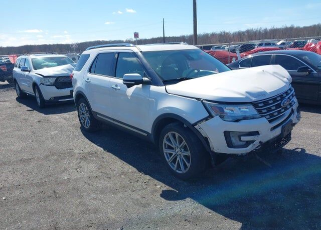 2017 FORD Explorer