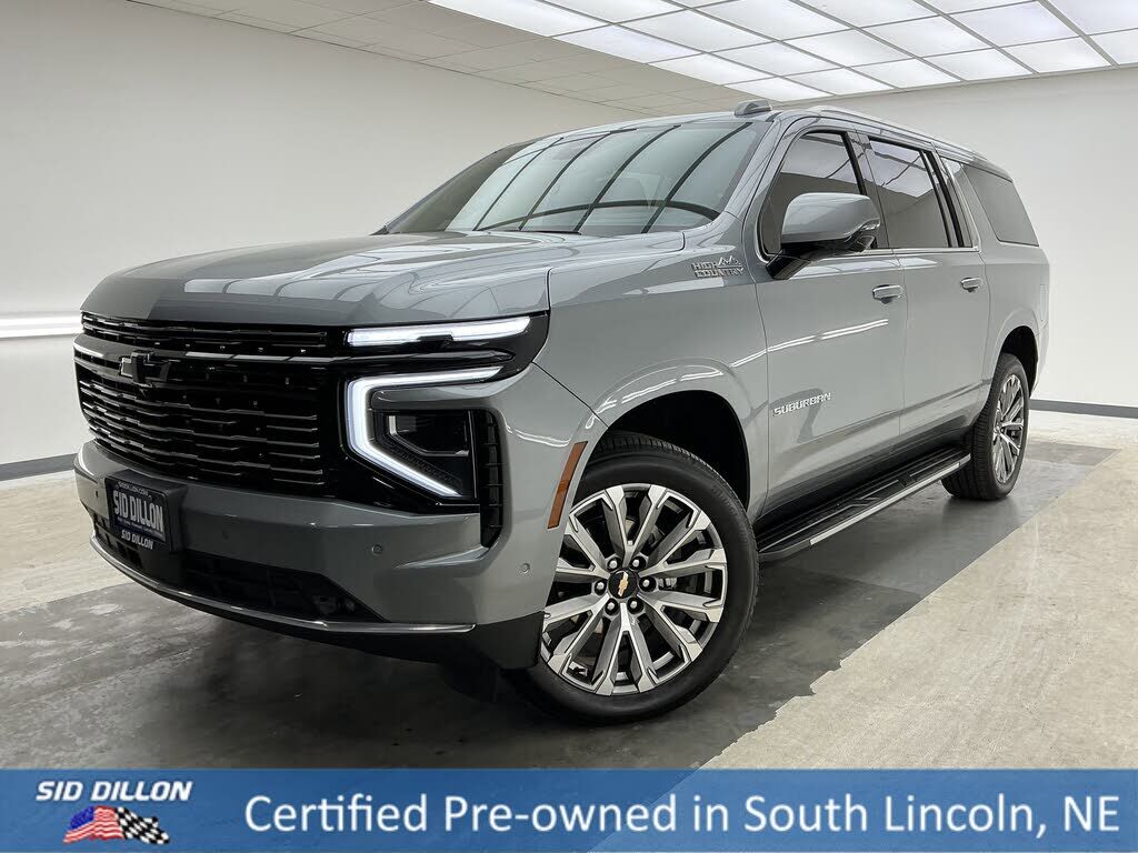 2025 CHEVROLET Suburban