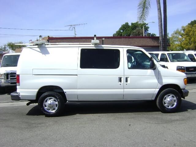 2006 FORD E-350