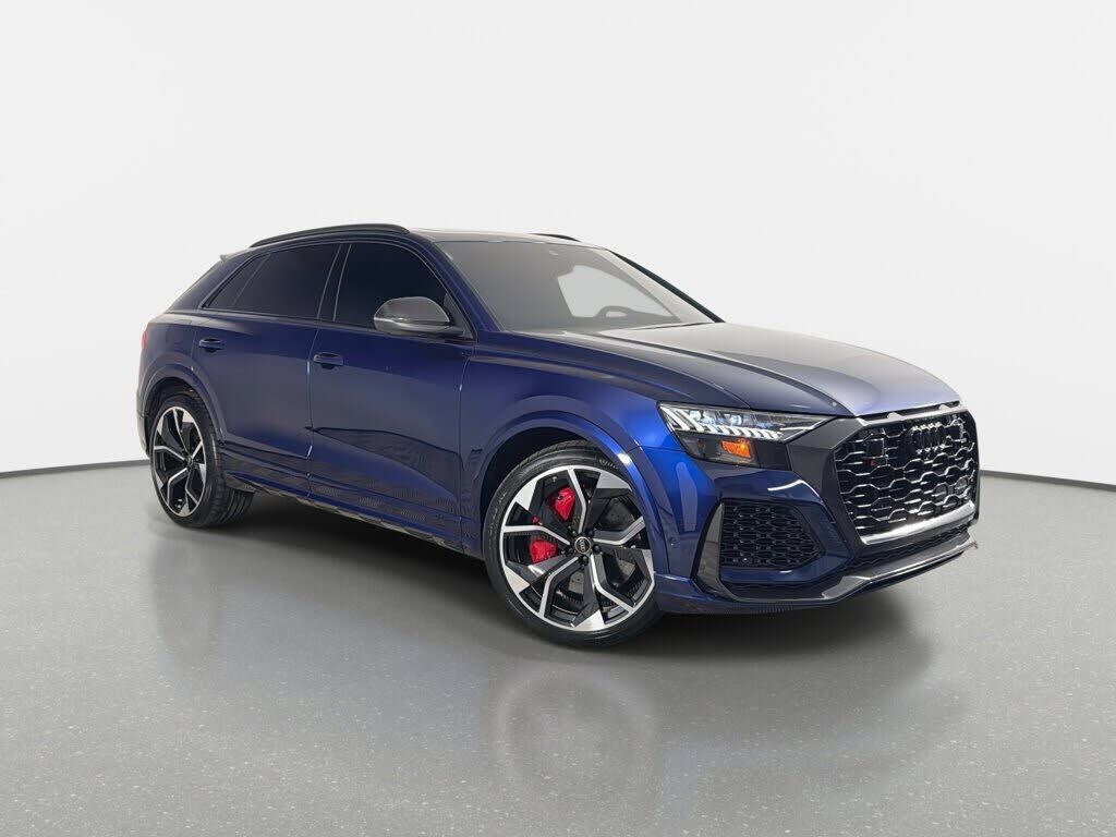 2024 AUDI RS Q8